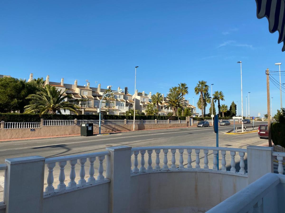 Apartamento Pod Papugami Torrevieja Exterior foto