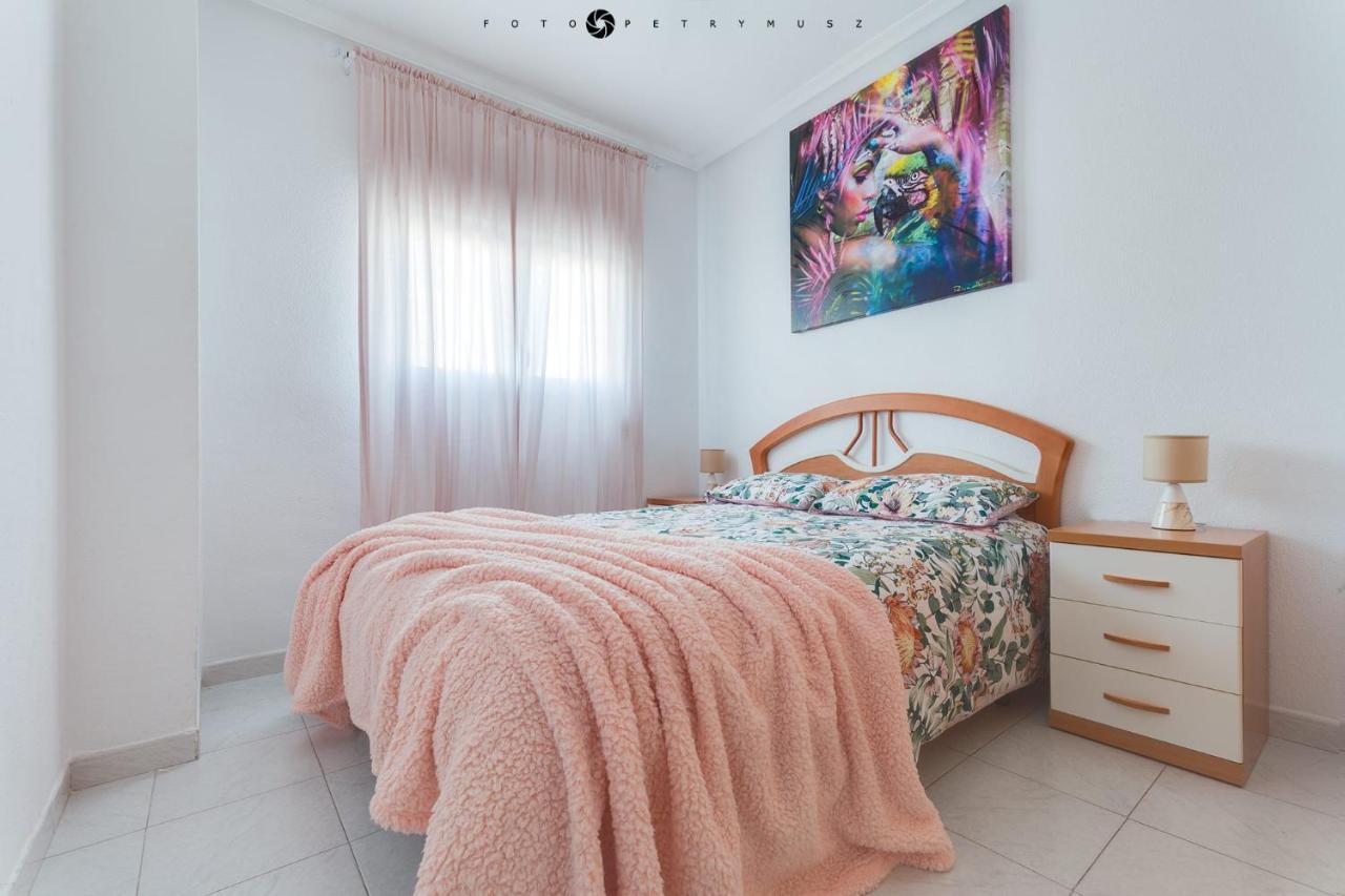 Apartamento Pod Papugami Torrevieja Exterior foto